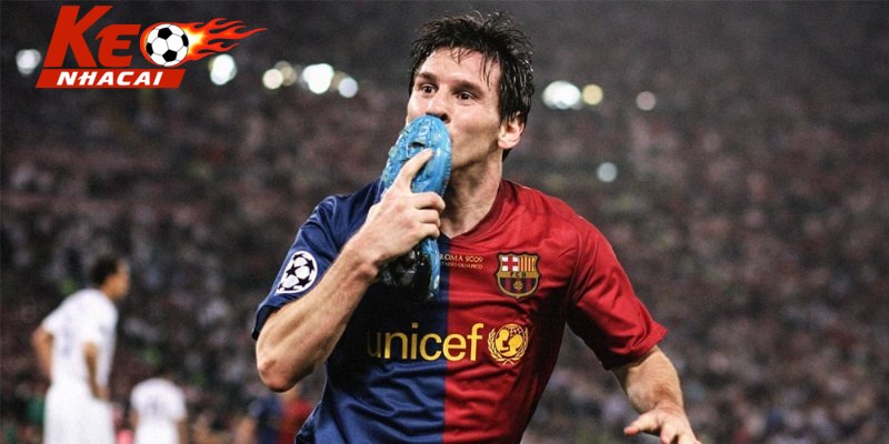 Lionel Messi là đỉnh cao mang áo số 10 huyền thoại của Barca