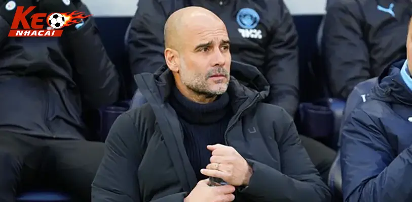 Pep Guardiola thất thần trên băng ghế chỉ đạo sau thất bại gây sốc tại Miami