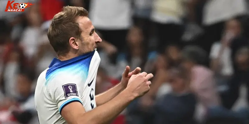 Cột mốc phát triển của Harry Kane 