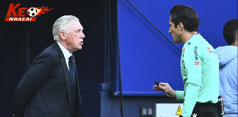 La Liga chuẩn bị trao quyền khiếu nại VAR cho HLV từ mùa giải 2025/26